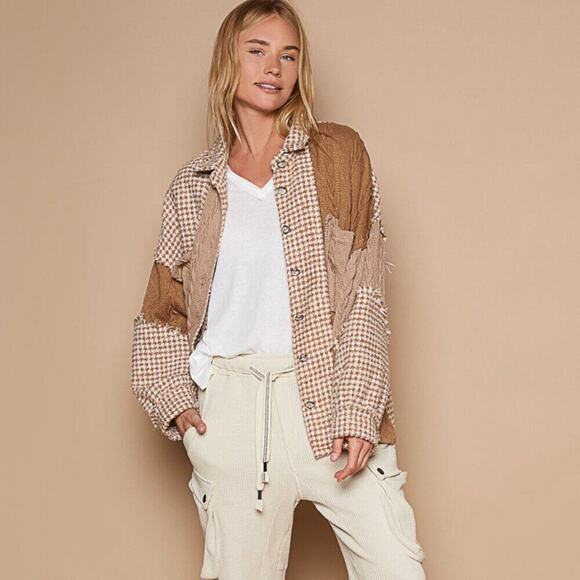 401. POL Women's Mocah Gingham Button Down Shacket - Picture 2 of 9